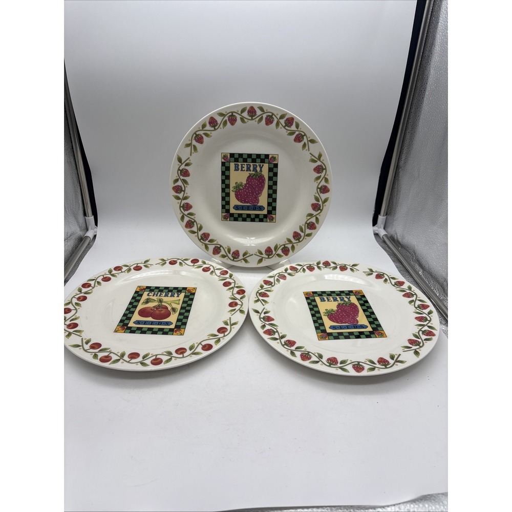 Vintage Emerald Collection 10.5" Dinner Plates Set of 3